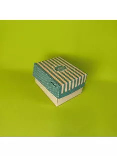 Süteményes papírdoboz 13 cm x 10 cm x 8 cm, fémezett